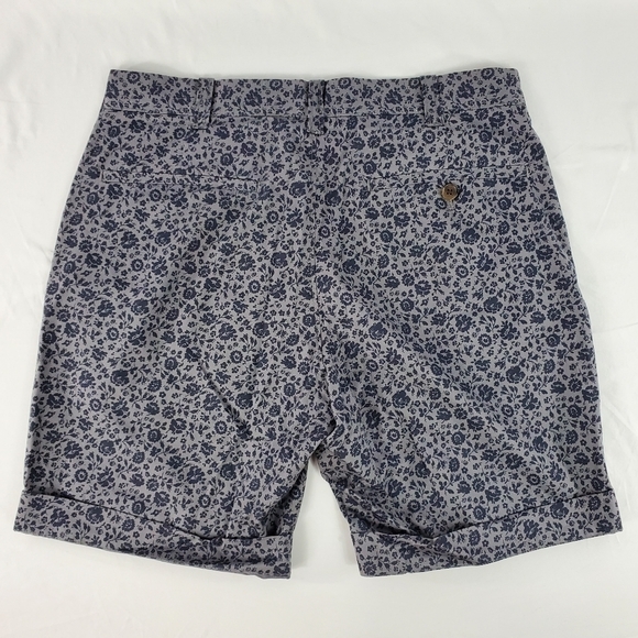 J. CREW Gramercy Unisex floral print shorts - Picture 2 of 6